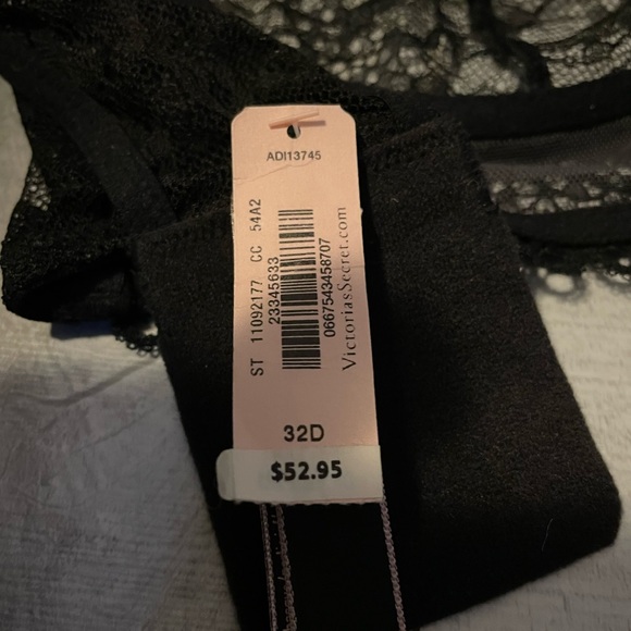 NWT sexy Halter lace bra ✨perfect for a night out or in 😉 - Picture 8 of 8